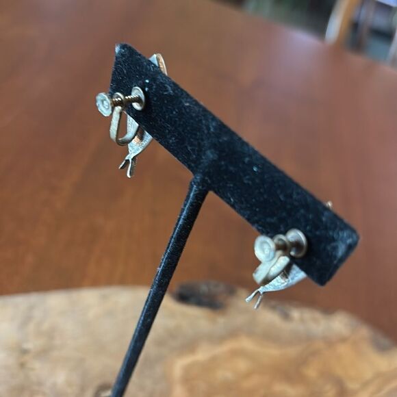 Mexico Abalone Fish Screw Back Earrings - Picture 2 of 3